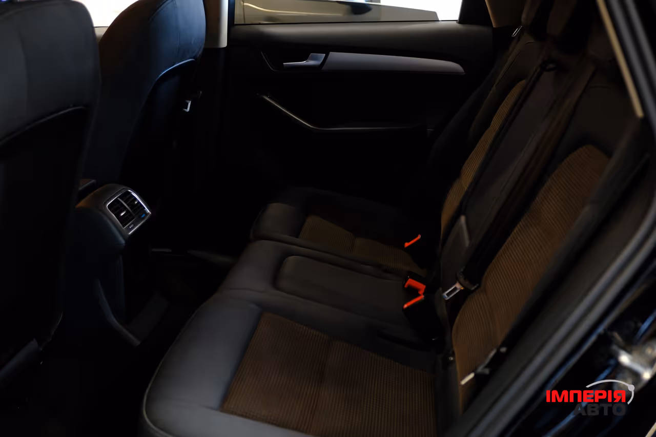 Audi Q5 - фото 8