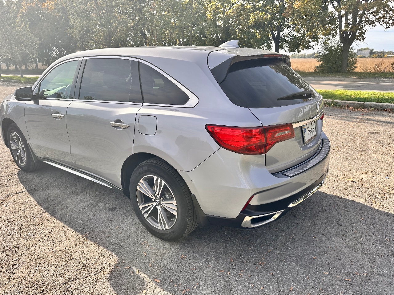 Acura MDX - фото 1