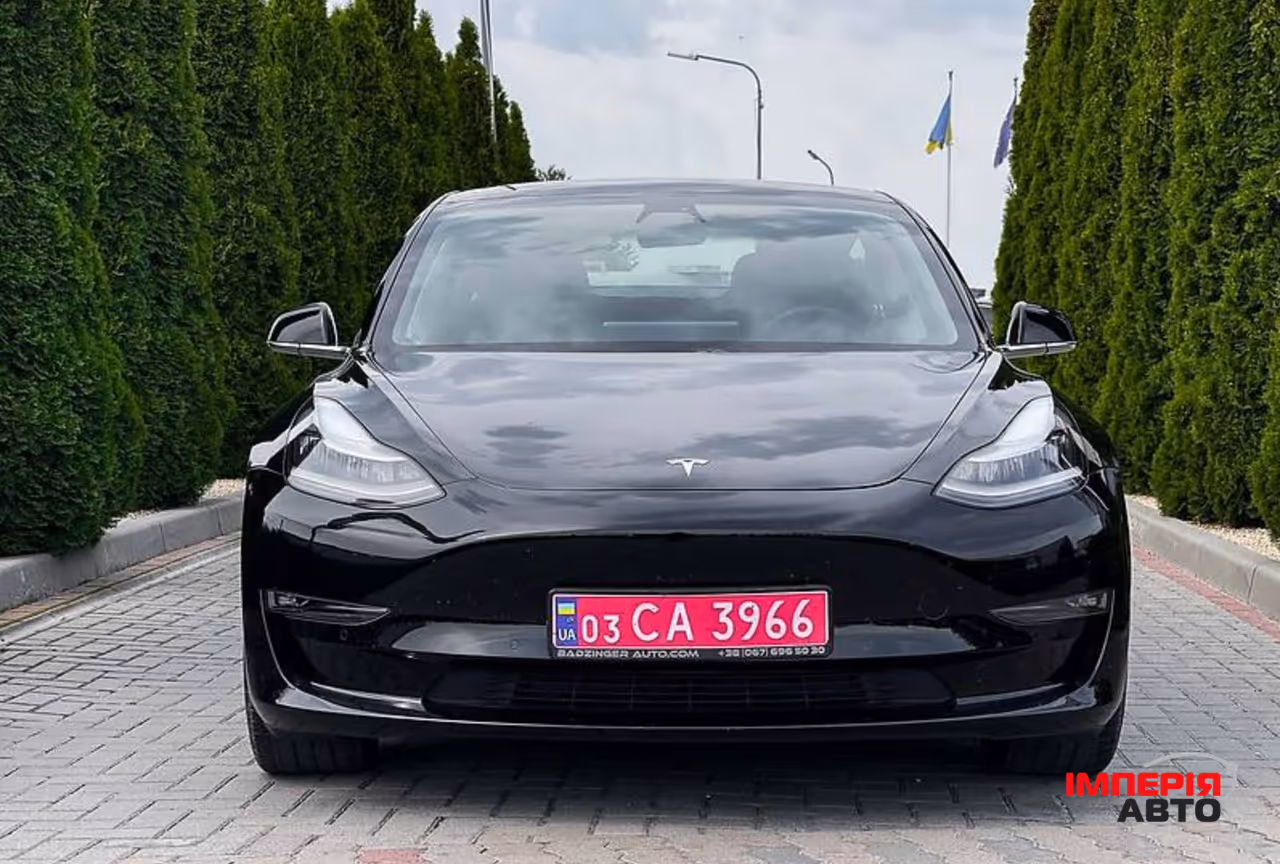 Tesla Model 3 - фото 2
