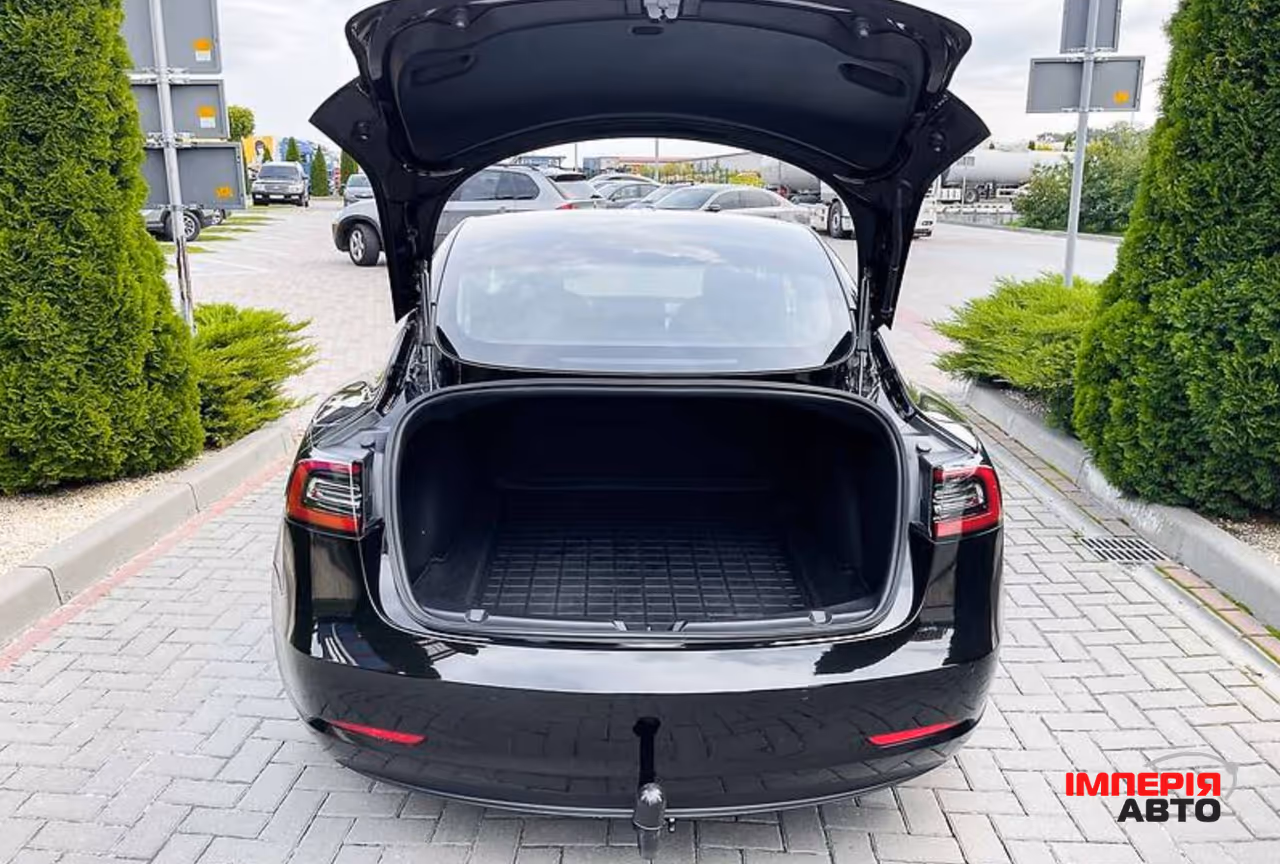 Tesla Model 3 - фото 7