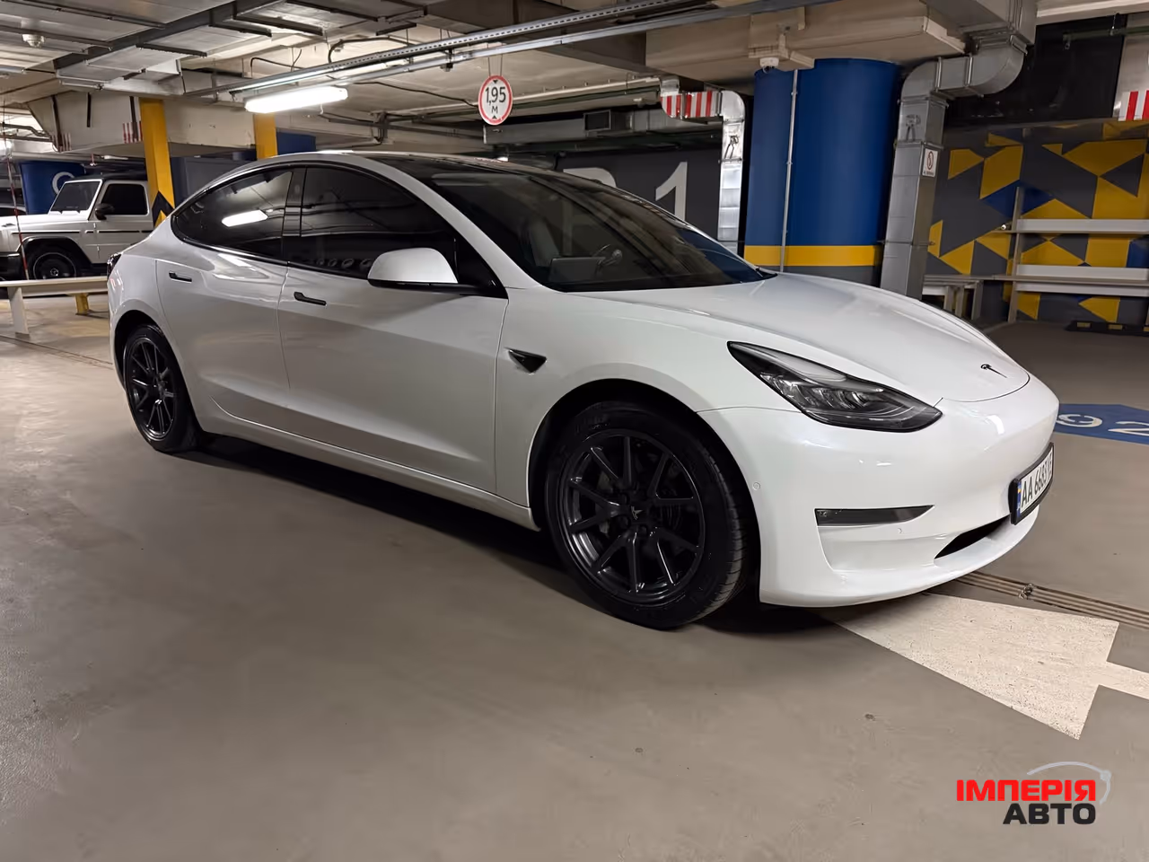 Tesla Model 3 - фото 8