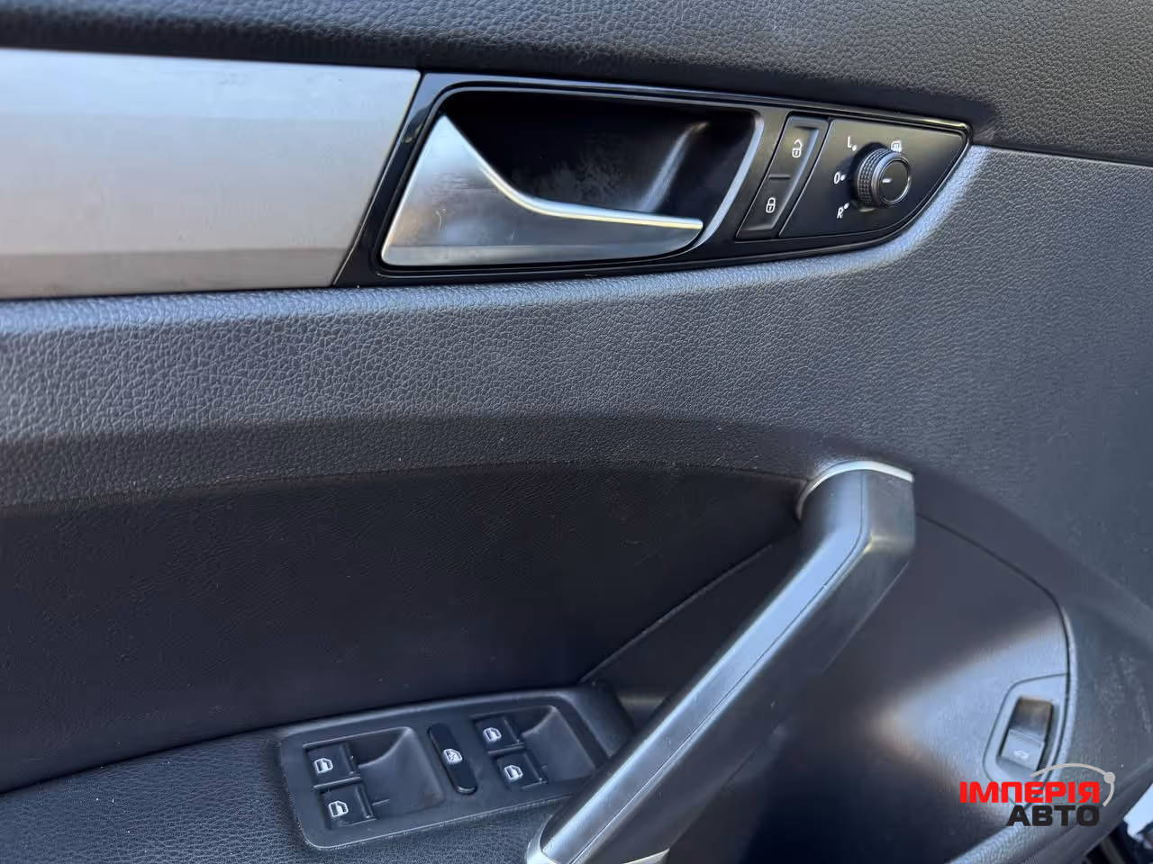 Volkswagen Passat - фото 20