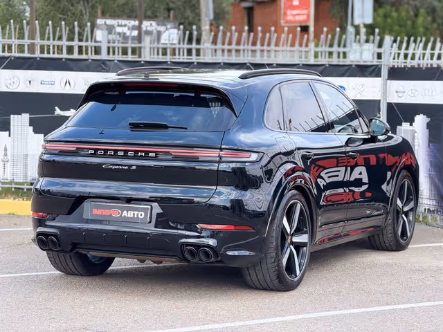 Porsche Cayenne - зображення 4