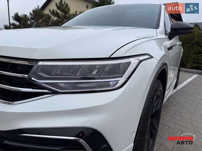 Volkswagen Tiguan - фото 10
