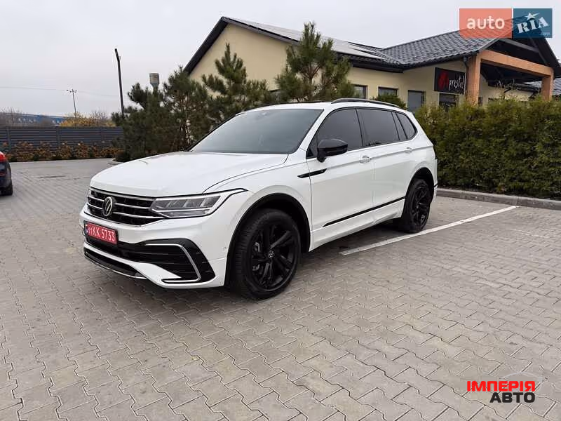 Volkswagen Tiguan - фото 6