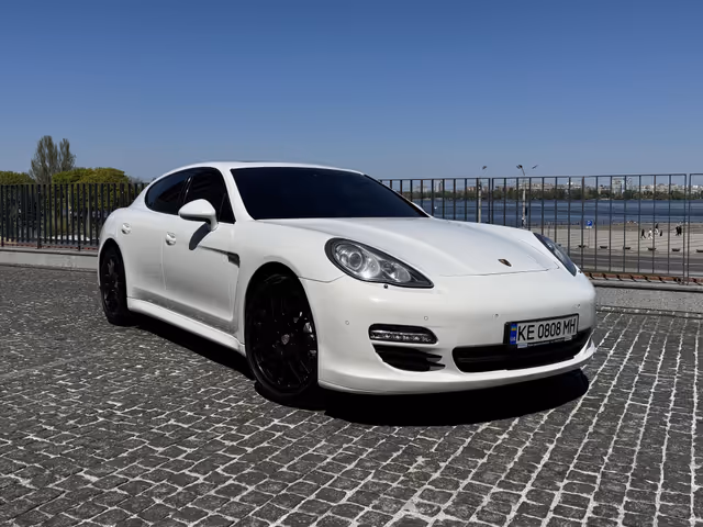 Porsche Panamera - зображення 1