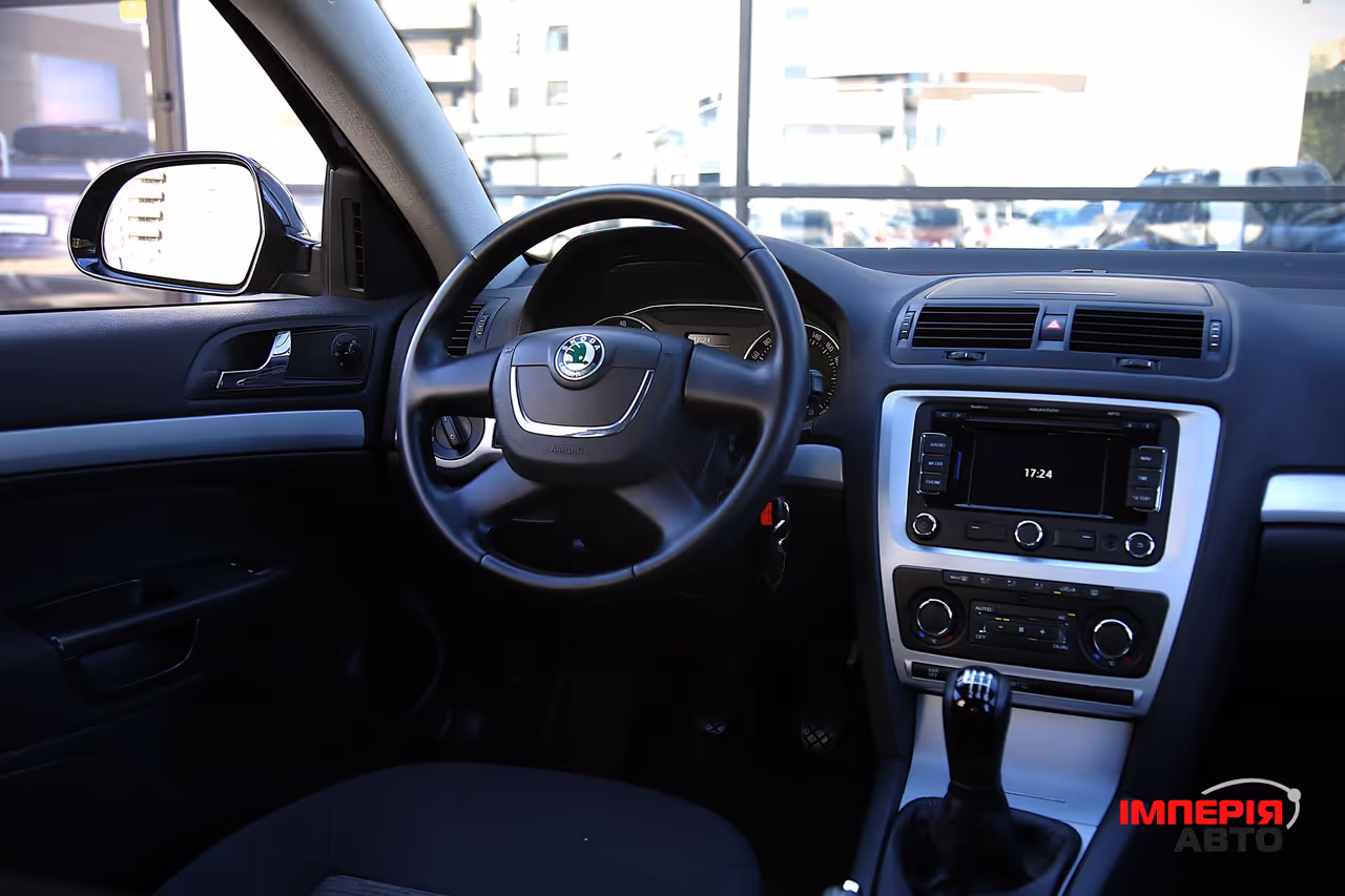 Skoda Octavia - фото 11