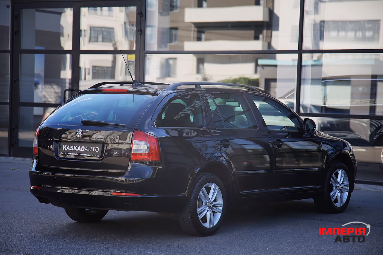 Skoda Octavia - фото 6