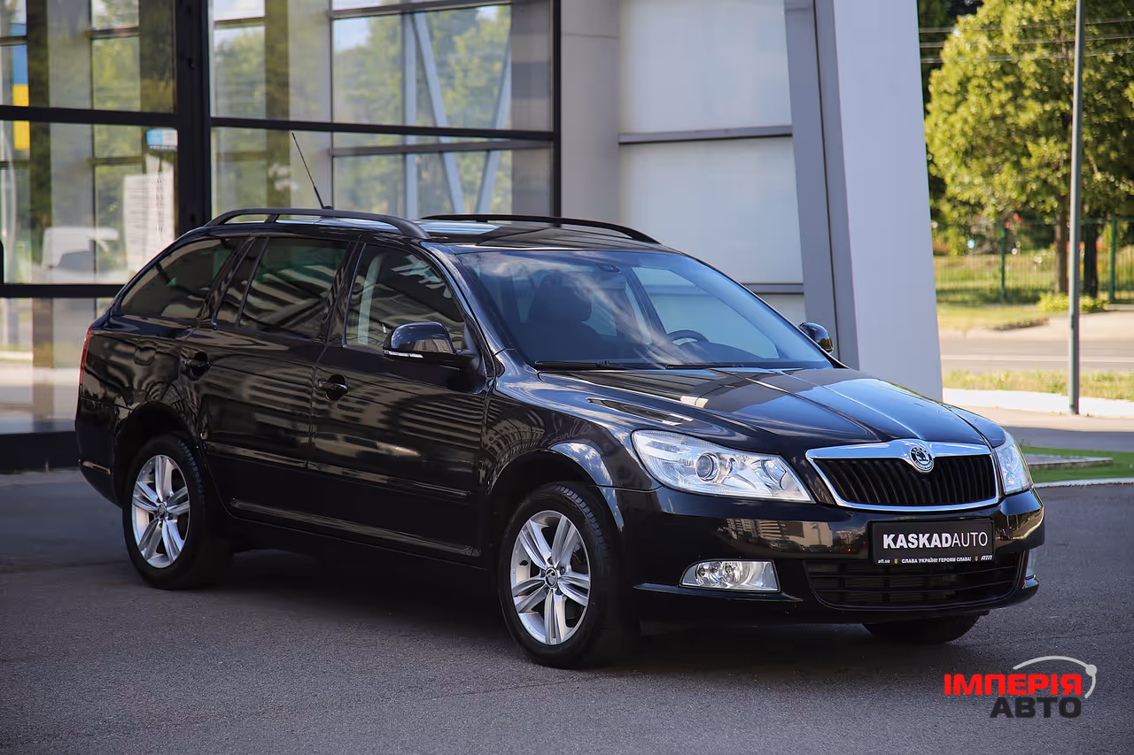 Skoda Octavia - фото 3