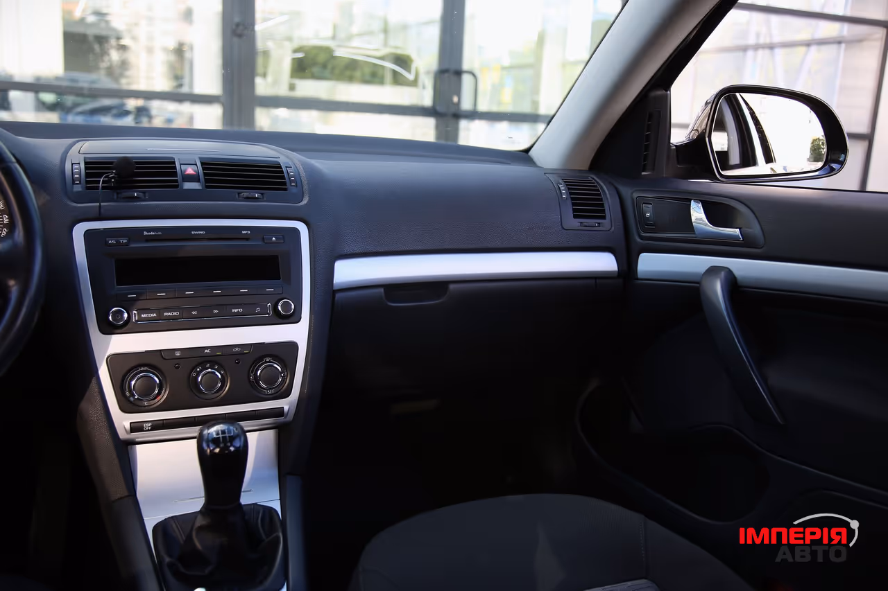 Skoda Octavia - фото 13