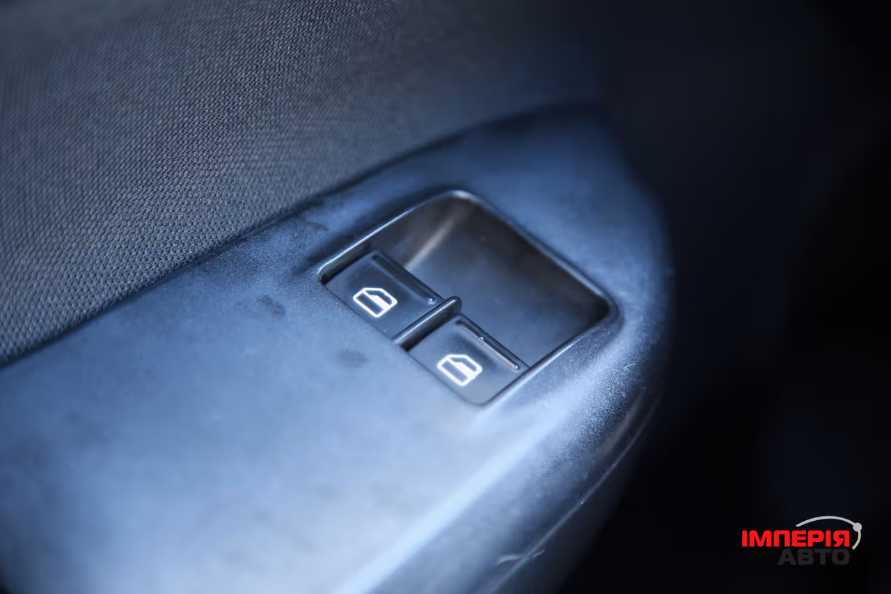 Skoda Octavia - фото 23