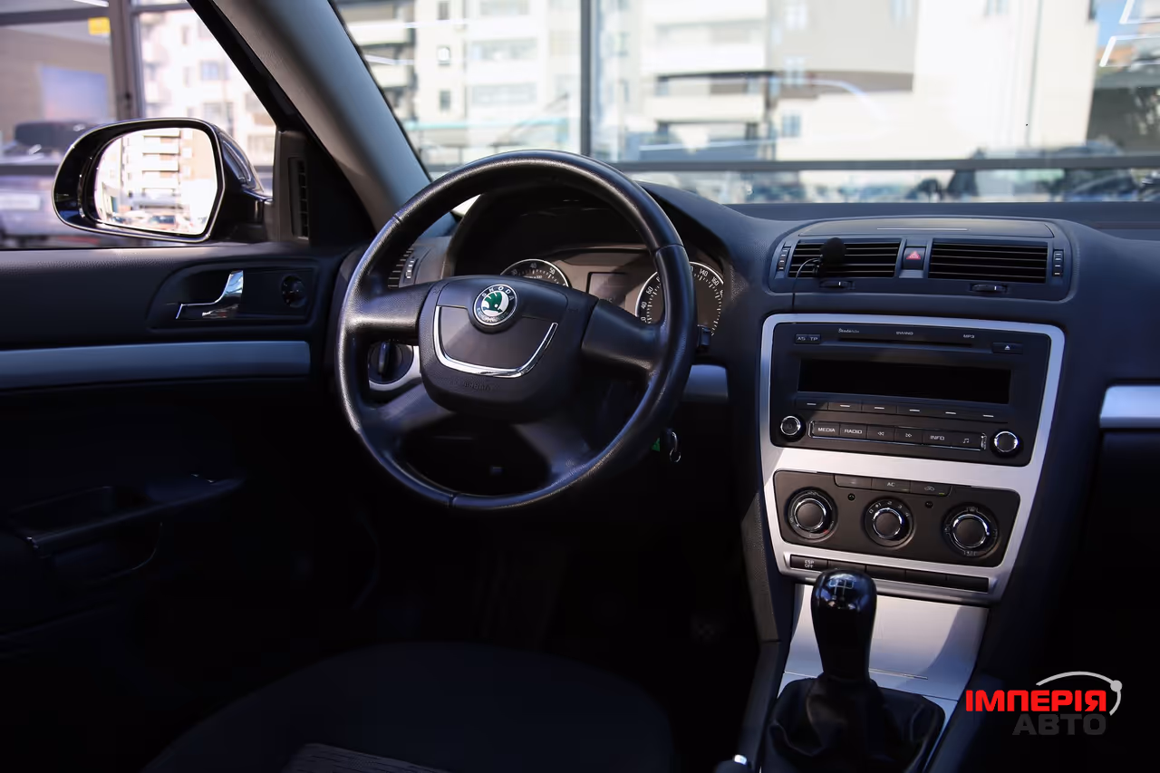 Skoda Octavia - фото 11