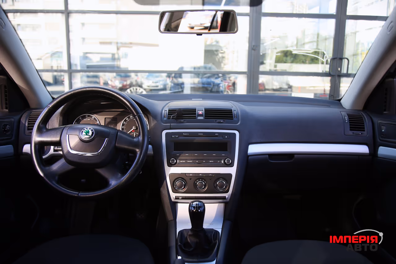 Skoda Octavia - фото 12