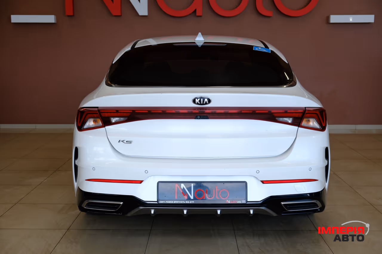 Kia K5 - фото 6
