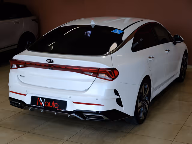 Kia K5 - зображення 5