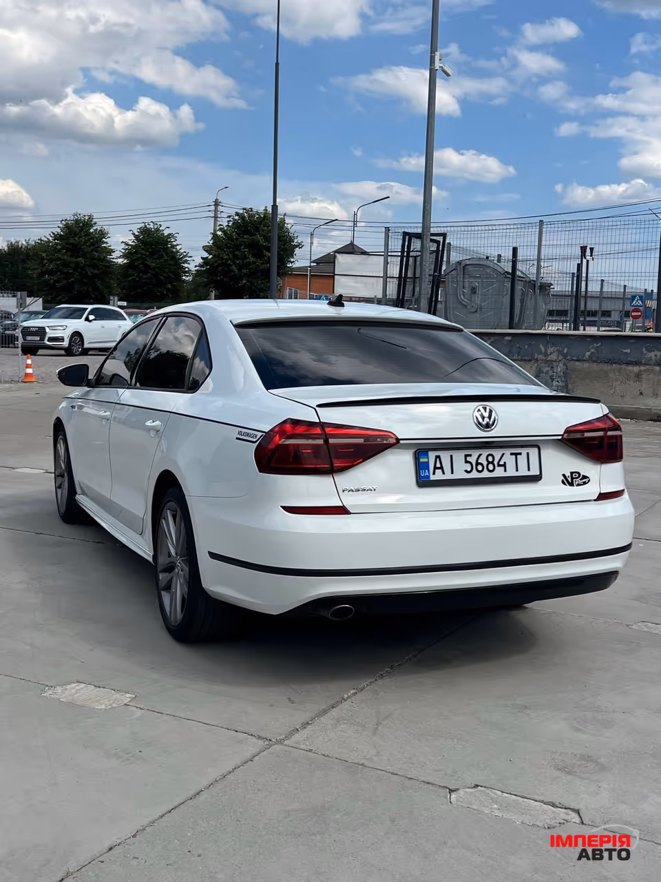 Volkswagen Passat - фото 18