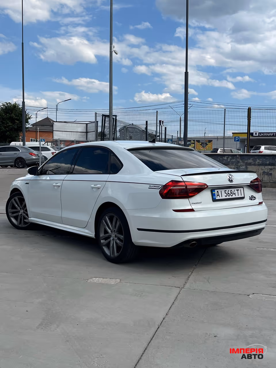 Volkswagen Passat - фото 4