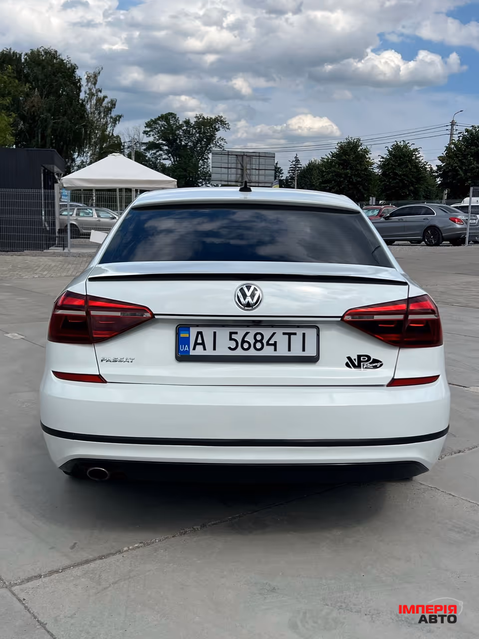 Volkswagen Passat - фото 17