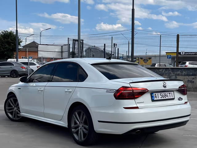 Volkswagen Passat - зображення 4