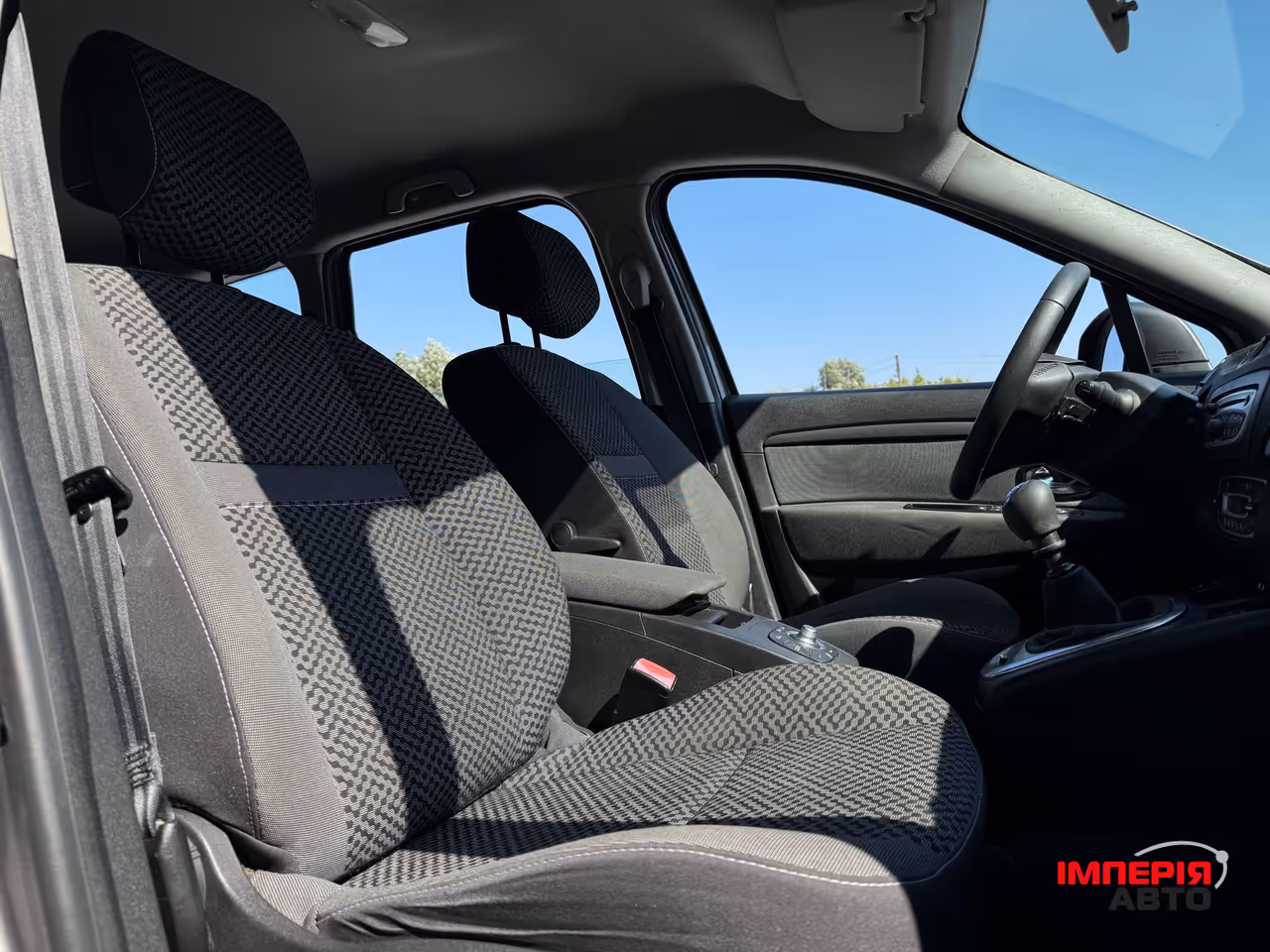 Renault Scenic - фото 46