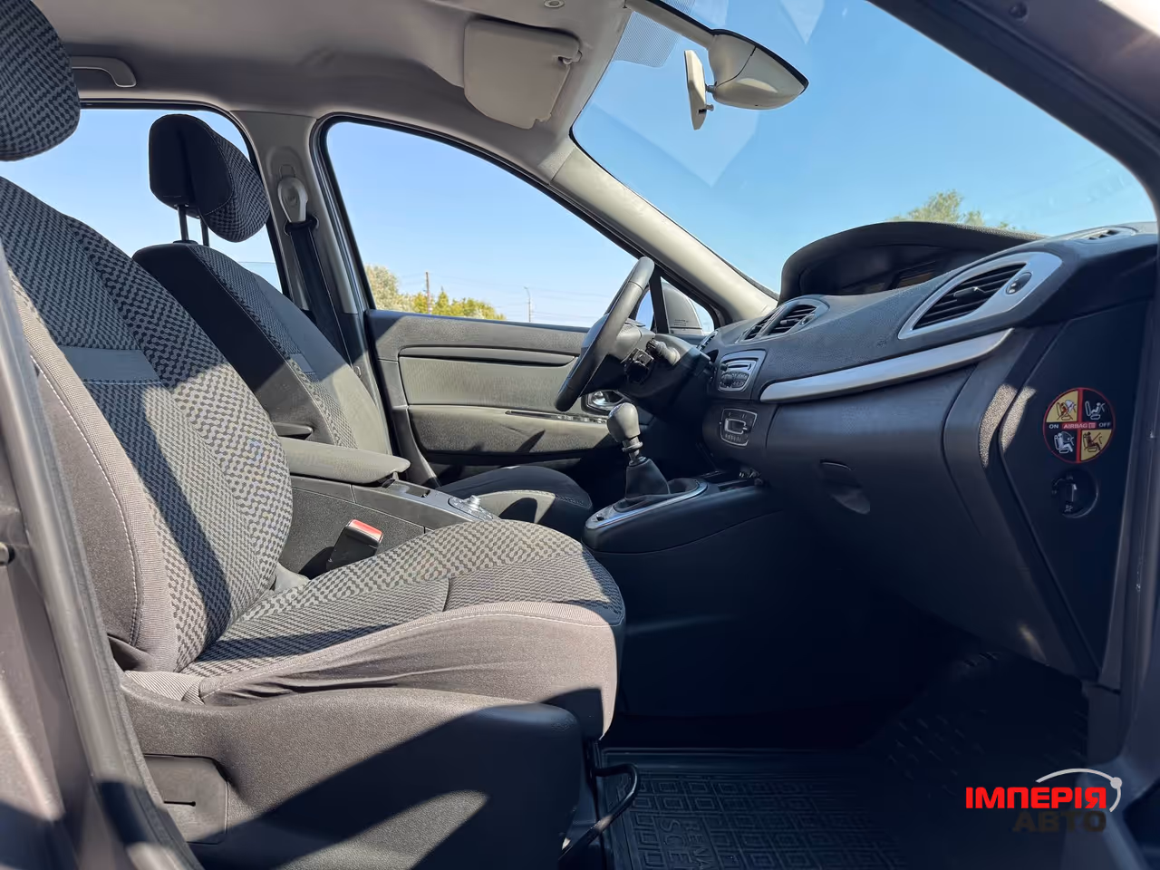 Renault Scenic - фото 45