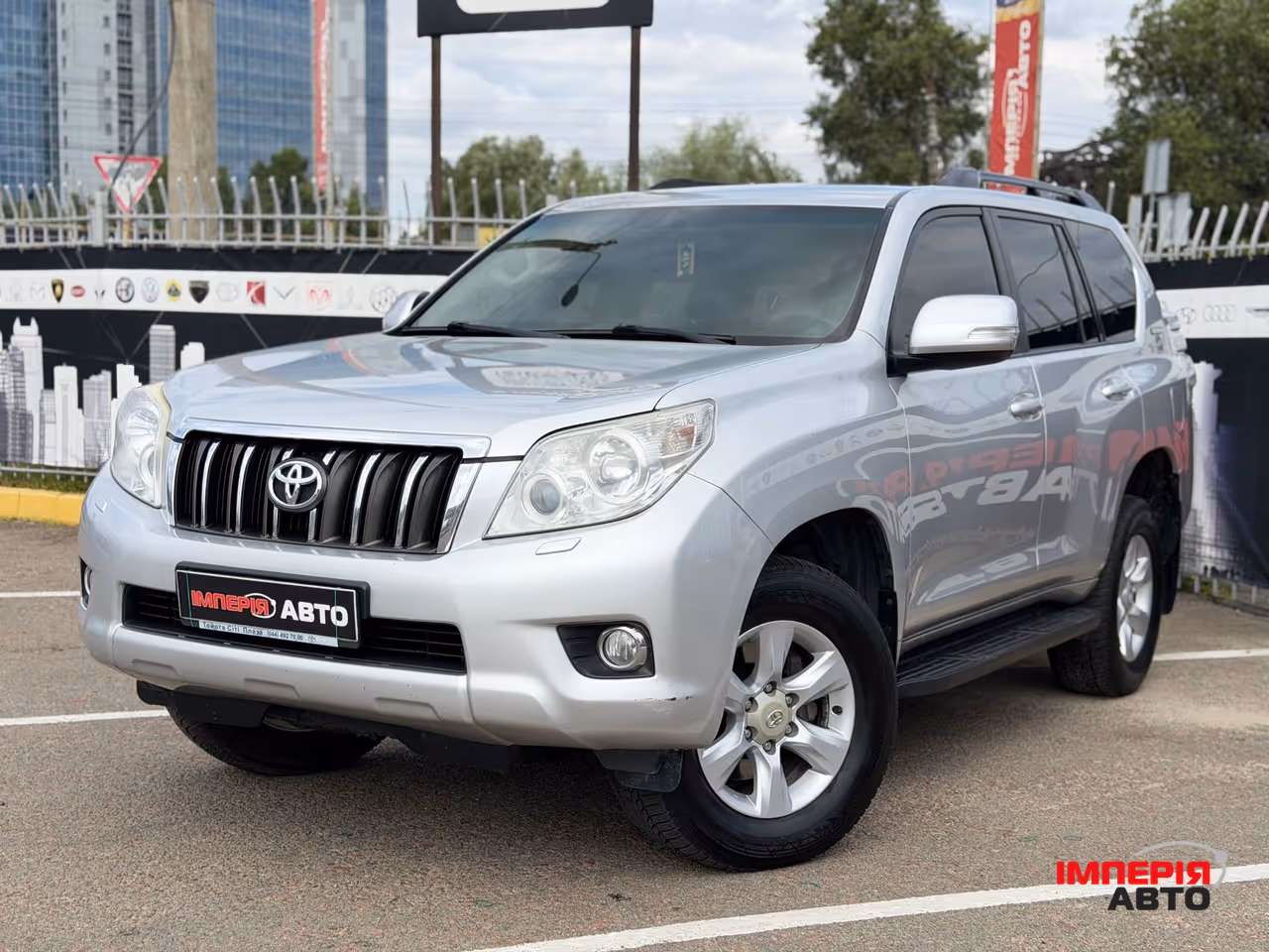 Toyota Land Cruiser Prado - фото 1