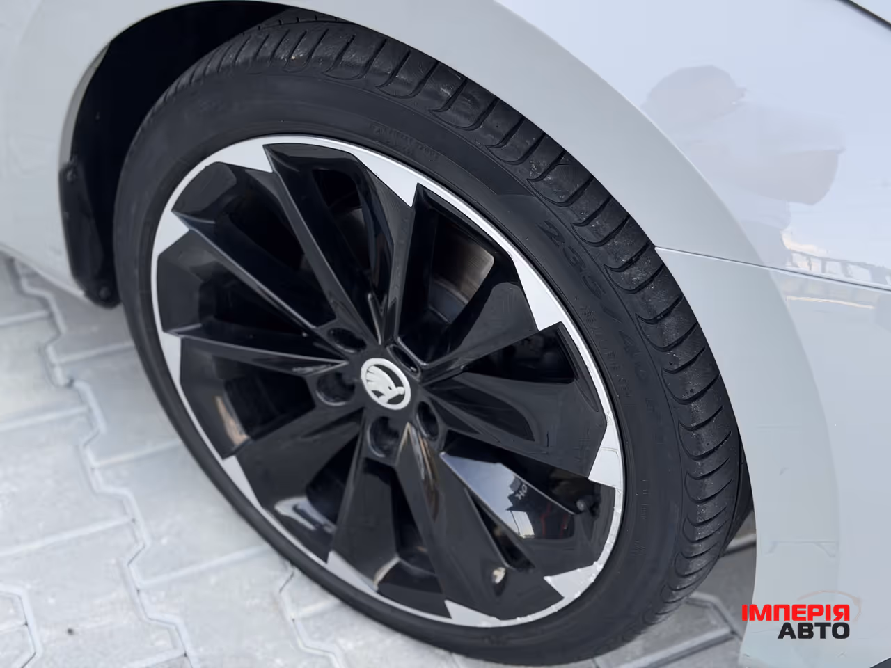 Skoda Superb - фото 12