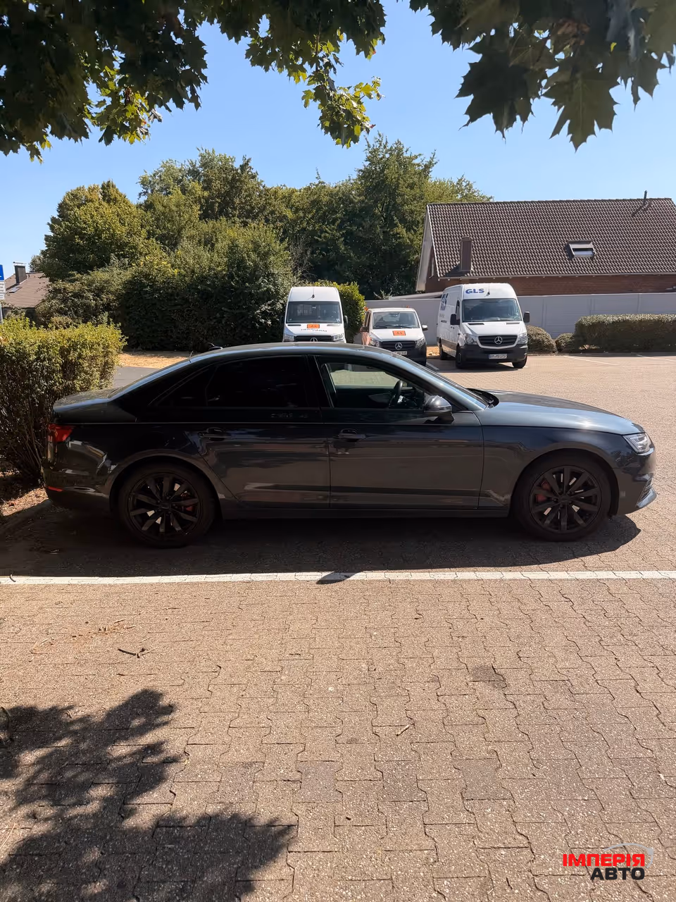 Audi A4 - фото 2