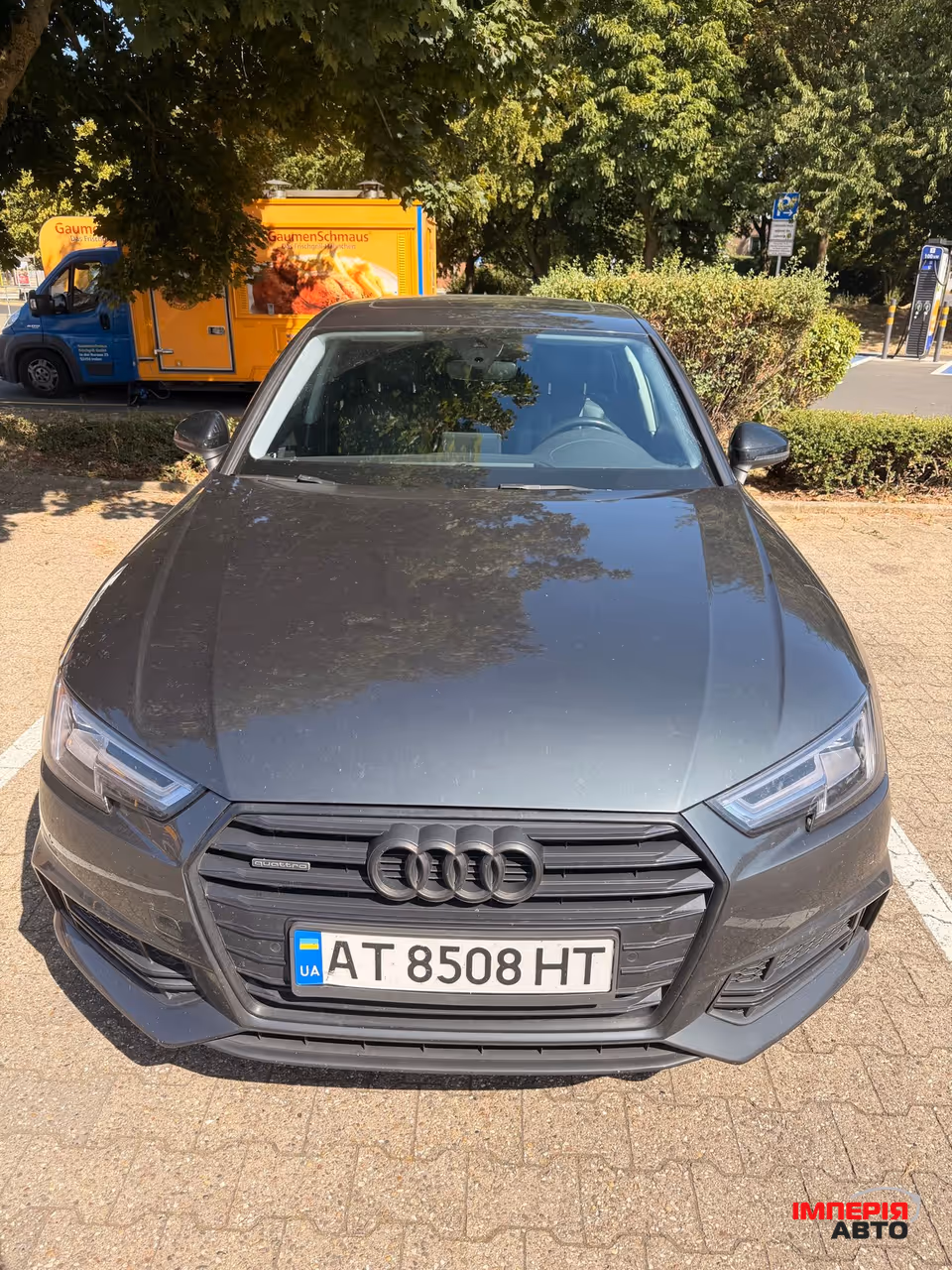 Audi A4 - фото 1