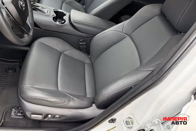 Toyota Venza - фото 12