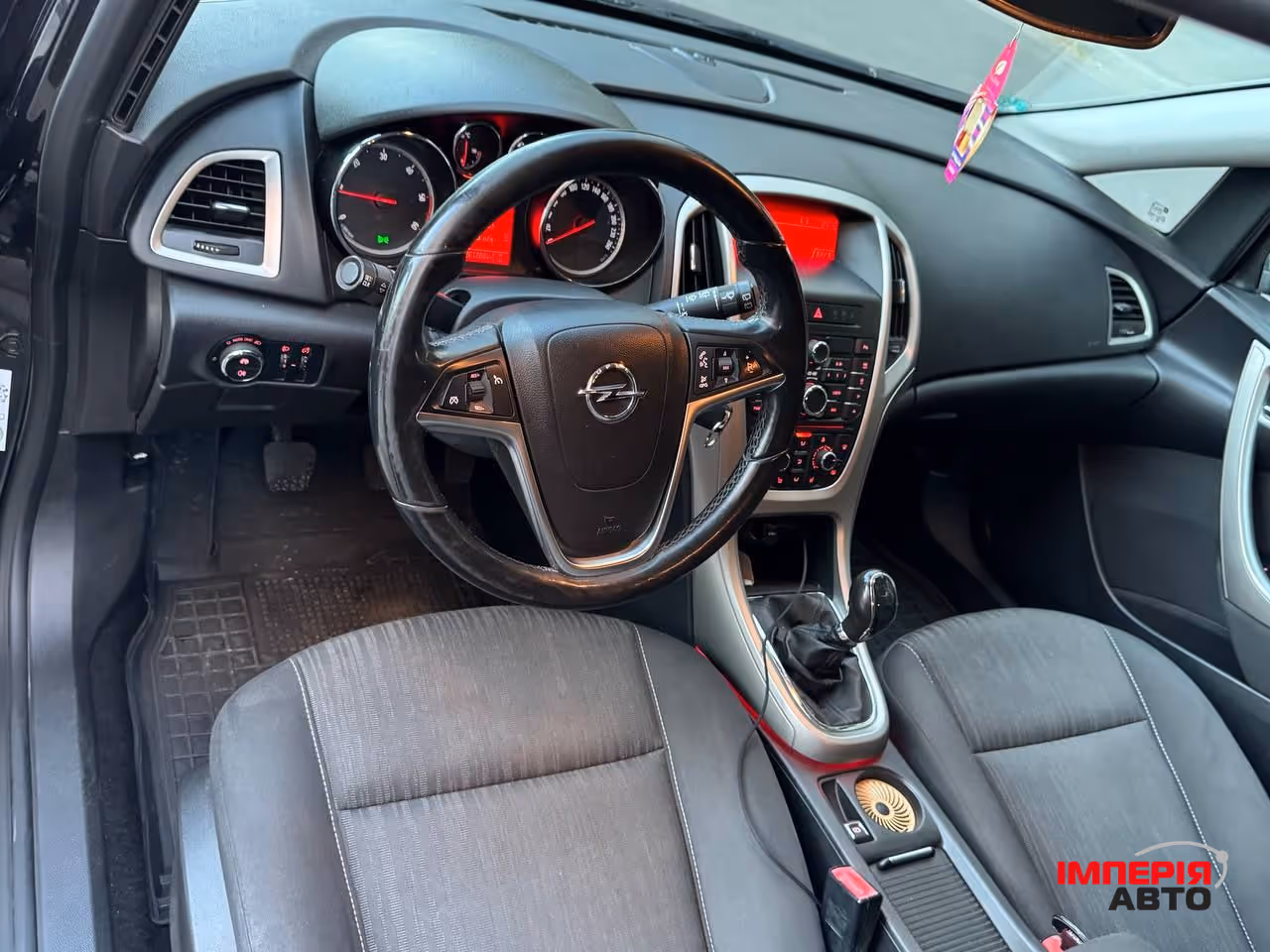 Opel Astra - фото 4