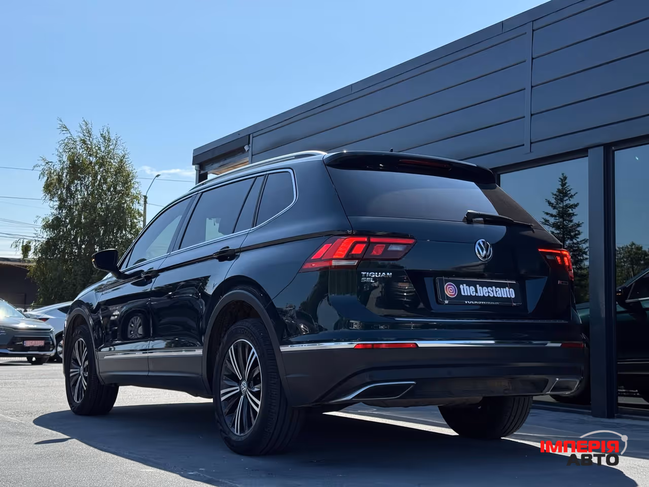 Volkswagen Tiguan - фото 18