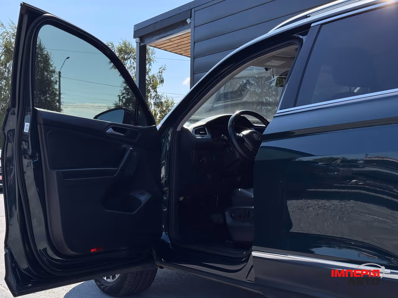 Volkswagen Tiguan - фото 26