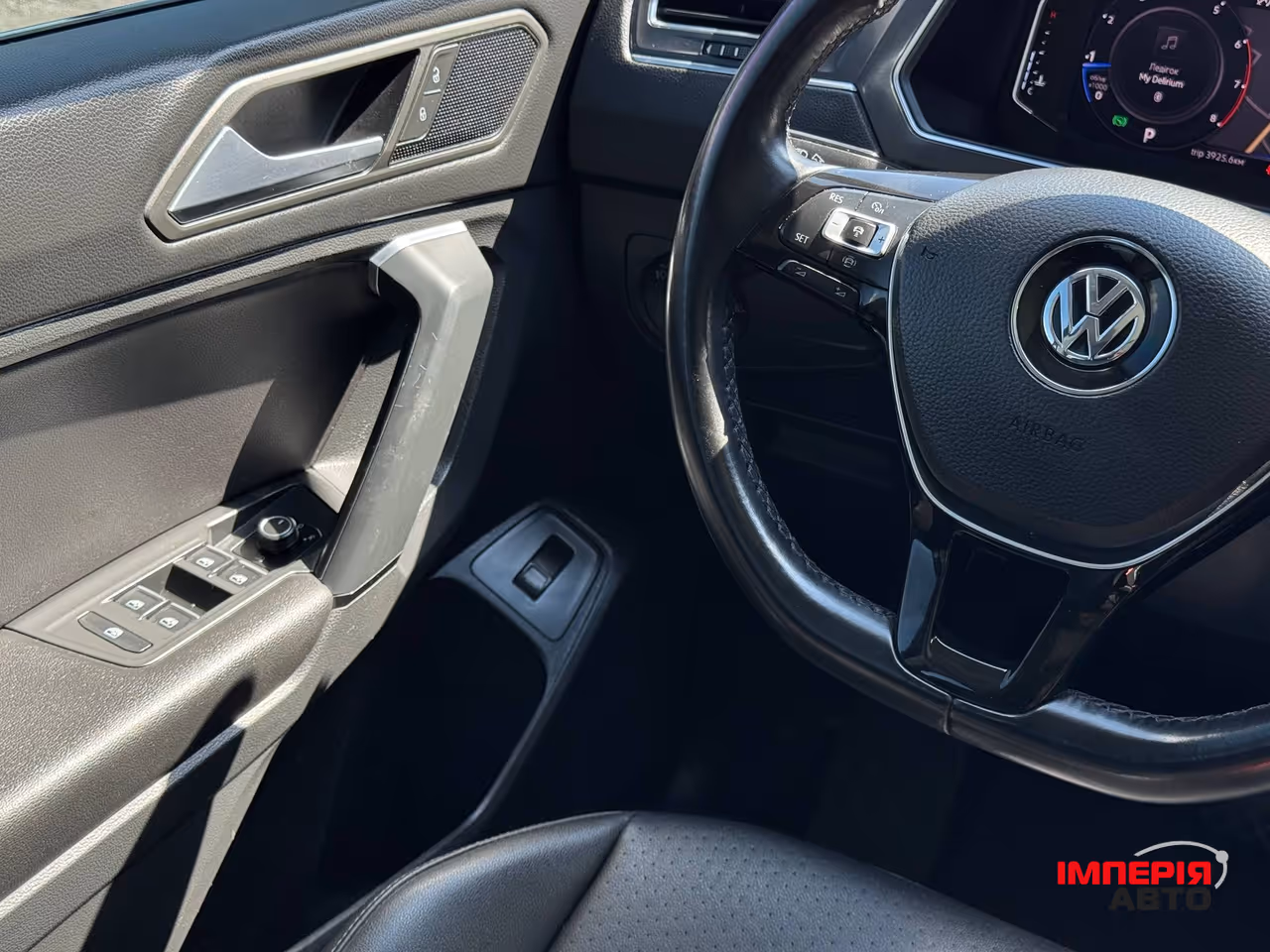 Volkswagen Tiguan - фото 61