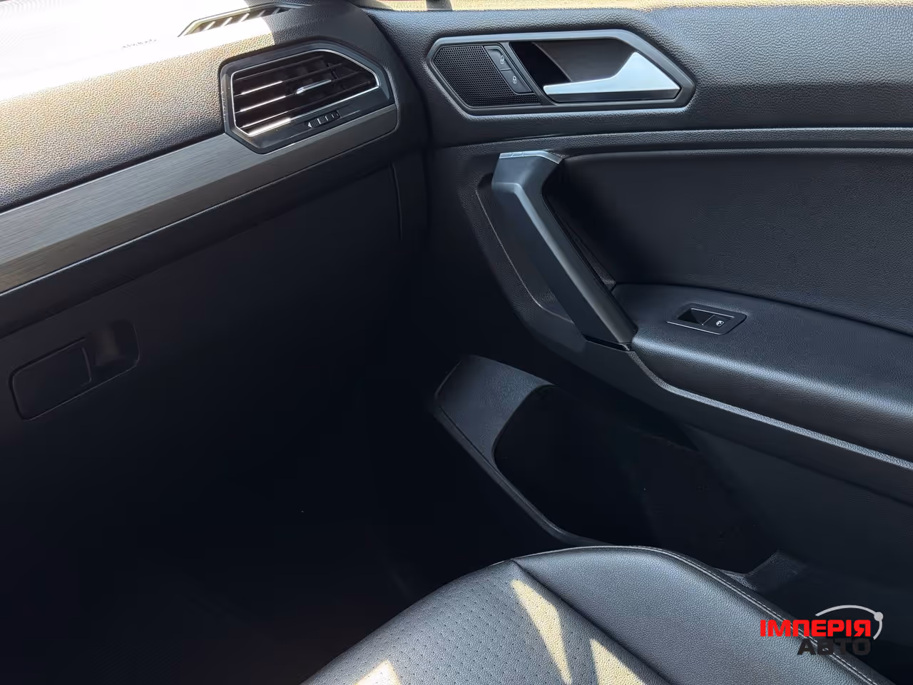 Volkswagen Tiguan - фото 64