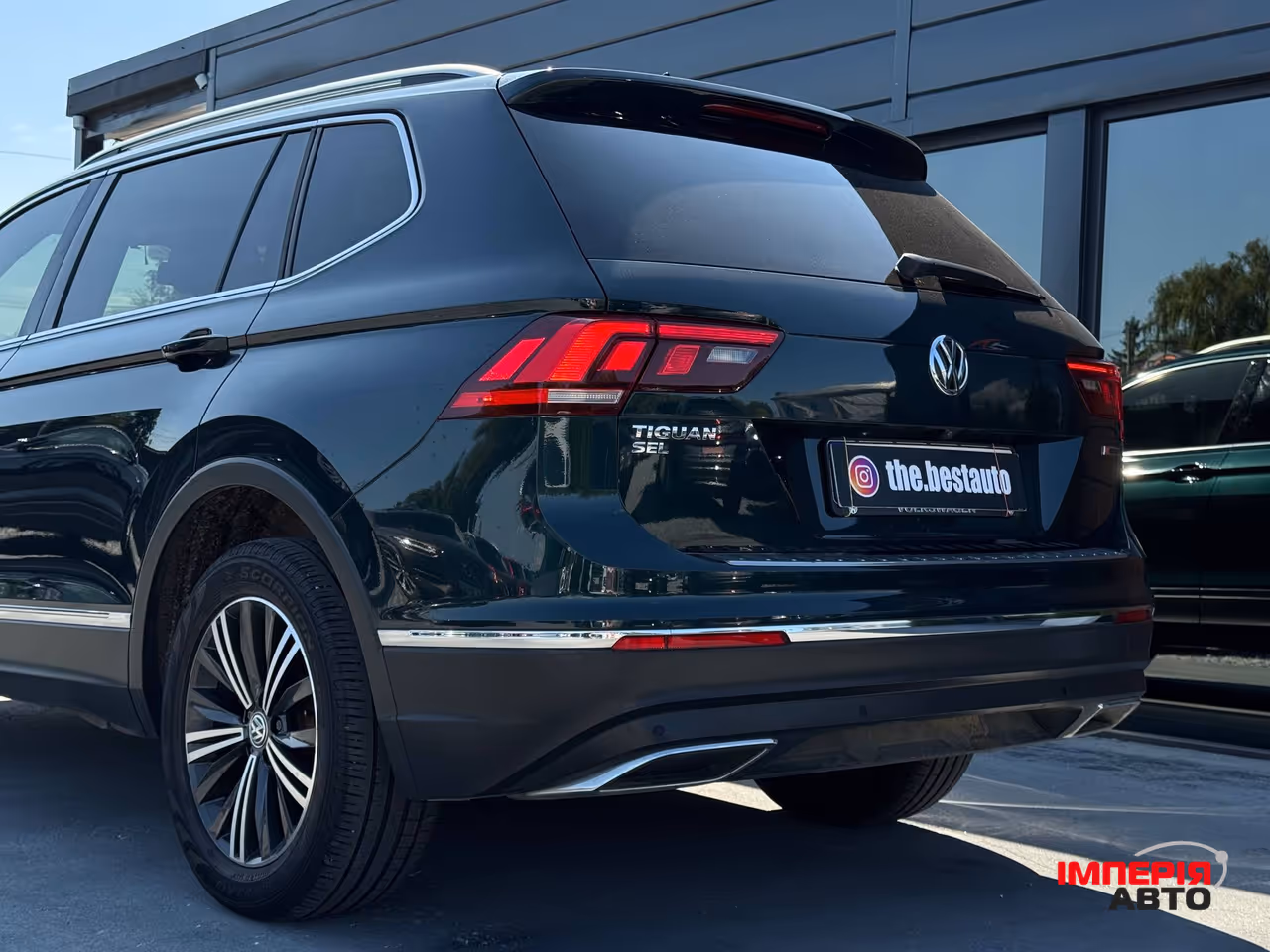 Volkswagen Tiguan - фото 24