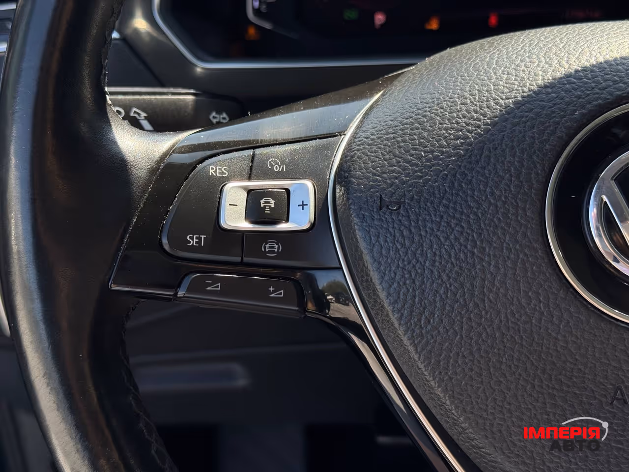 Volkswagen Tiguan - фото 42