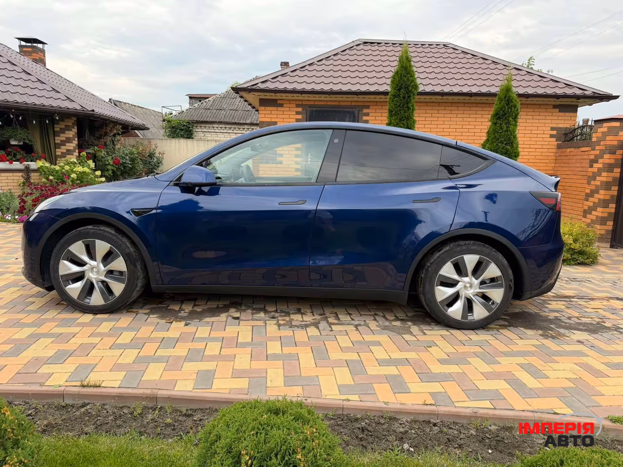 Tesla Model Y - фото 3