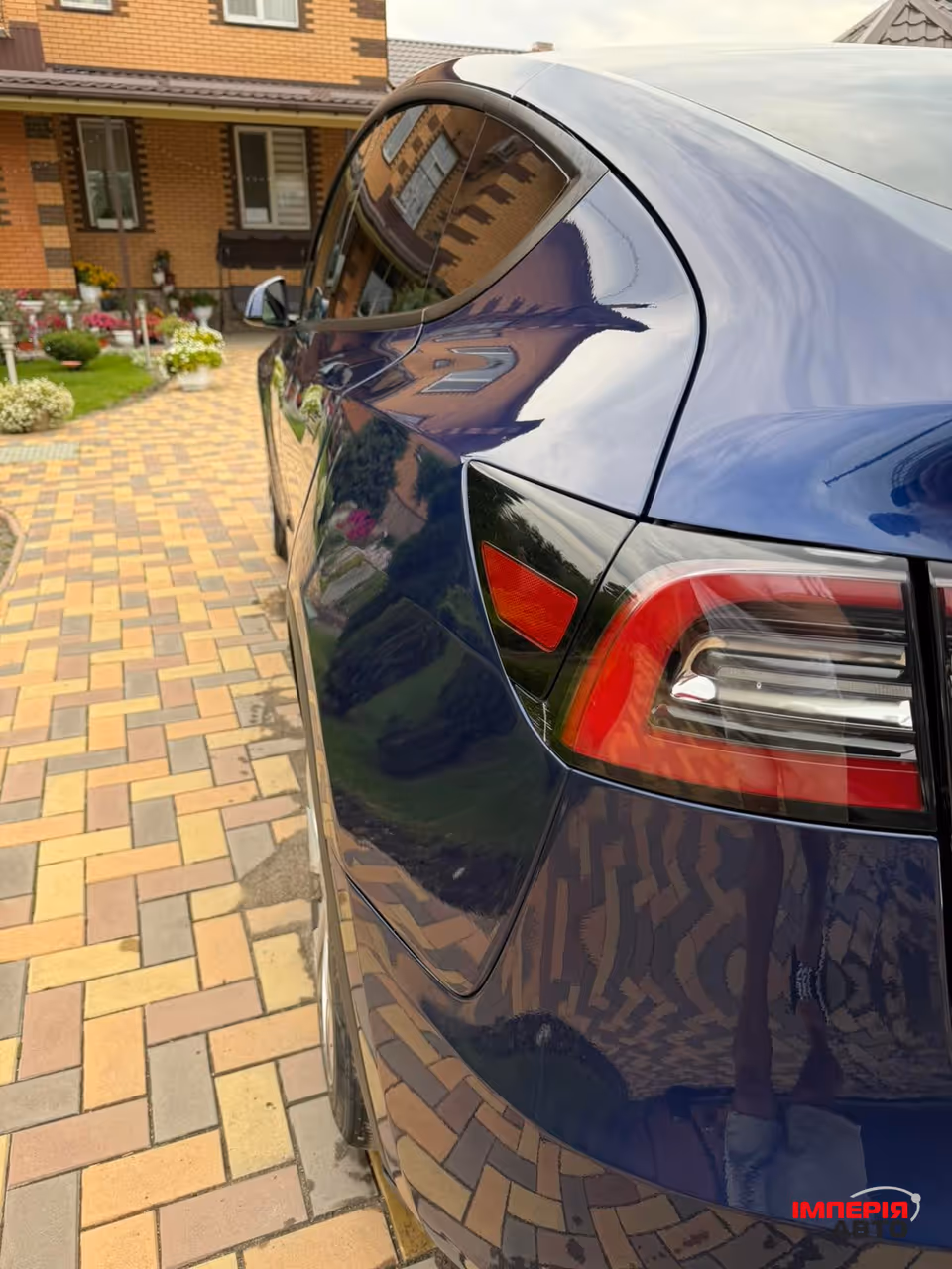 Tesla Model Y - фото 9
