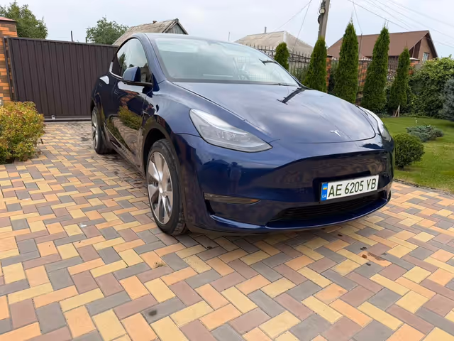 Tesla Model Y - зображення 2