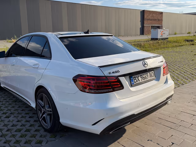 Mercedes-Benz E-Класс - зображення 4