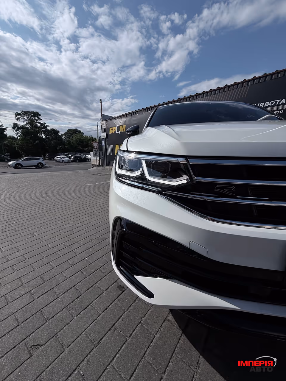 Volkswagen Tiguan - фото 14