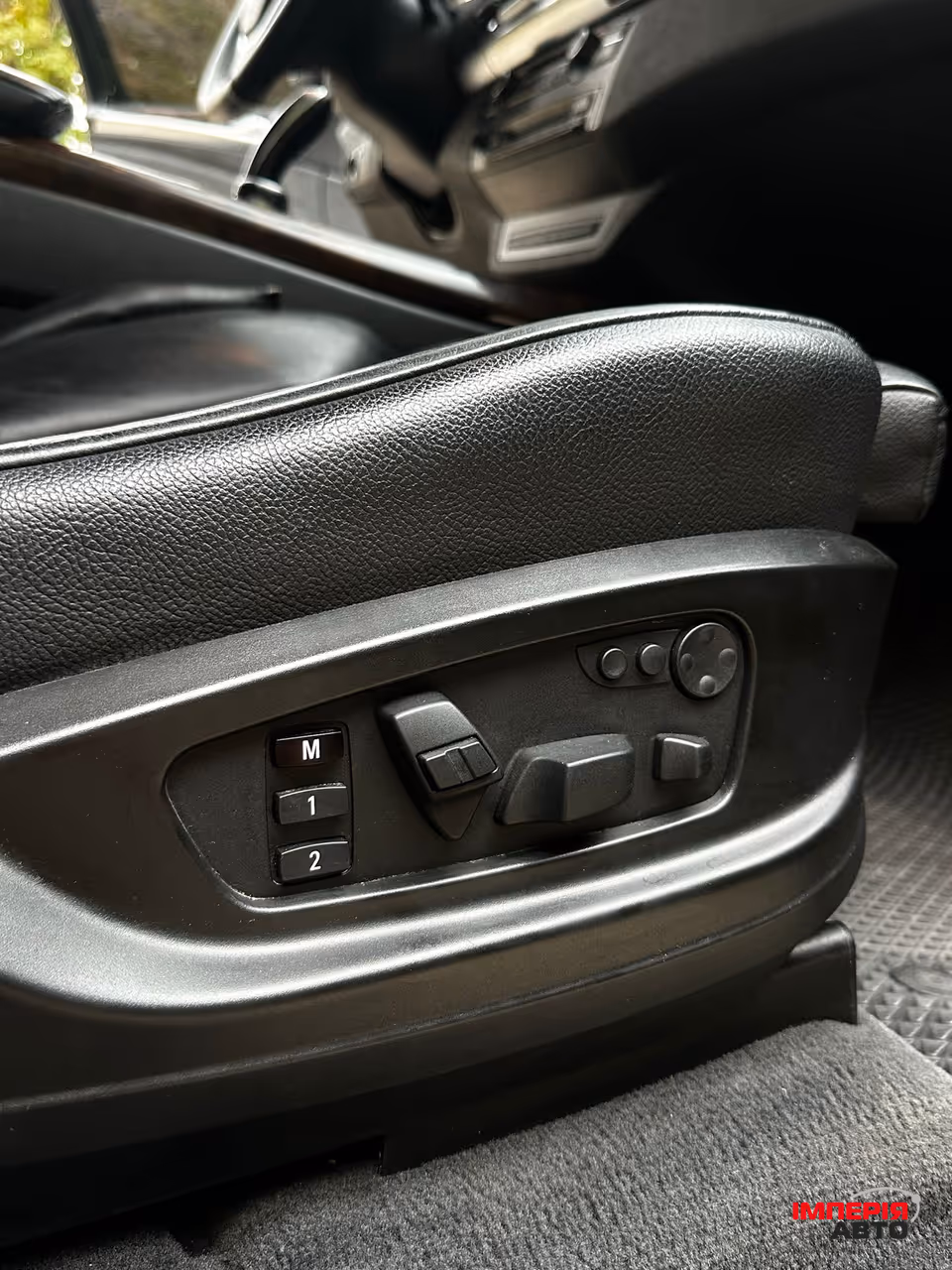 BMW X5 - фото 24