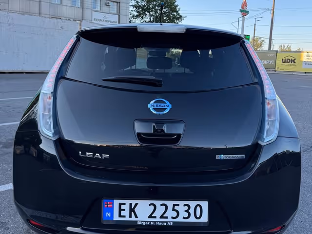 Nissan Leaf - зображення 5