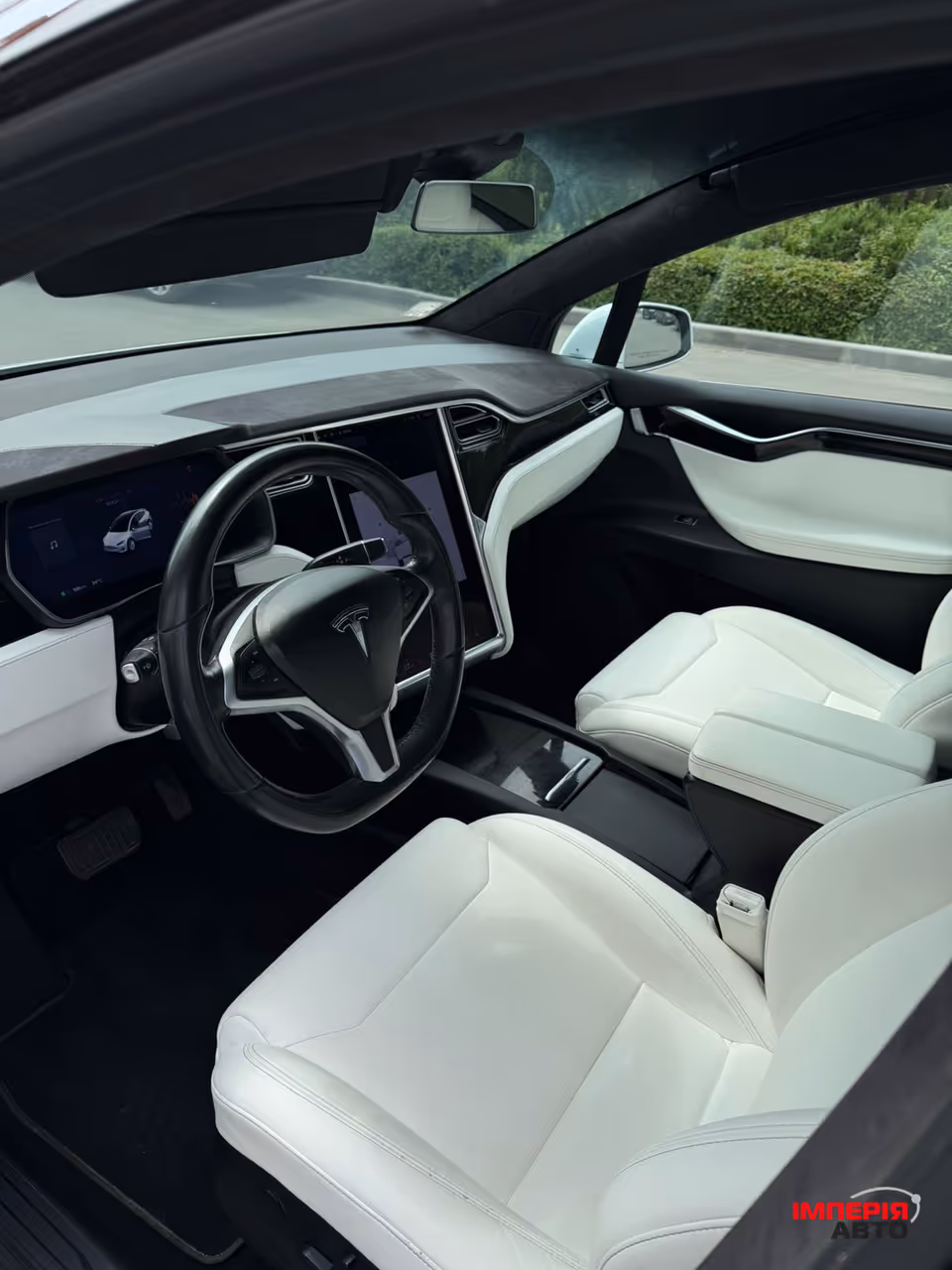 Tesla Model X - фото 3