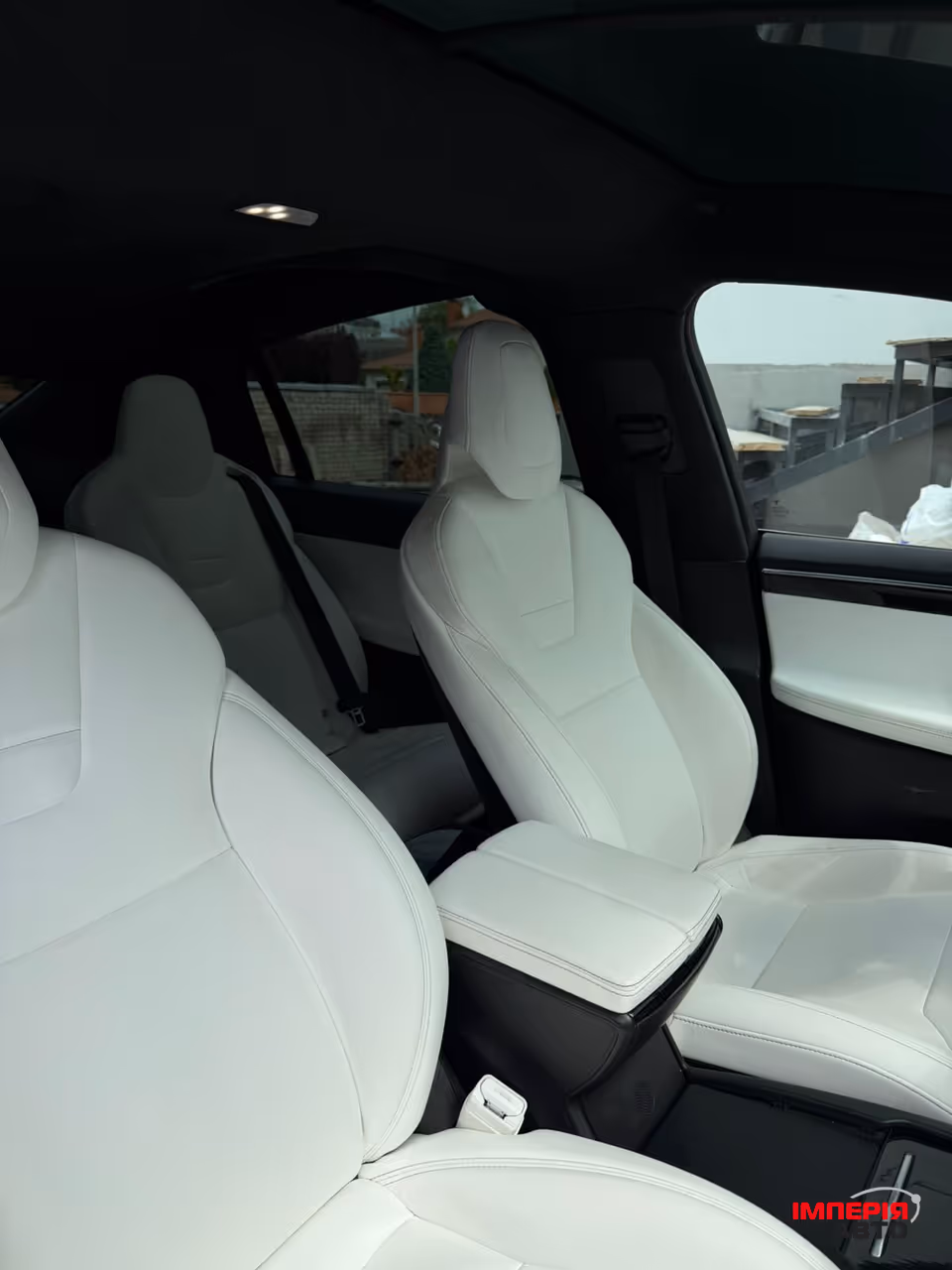 Tesla Model X - фото 13
