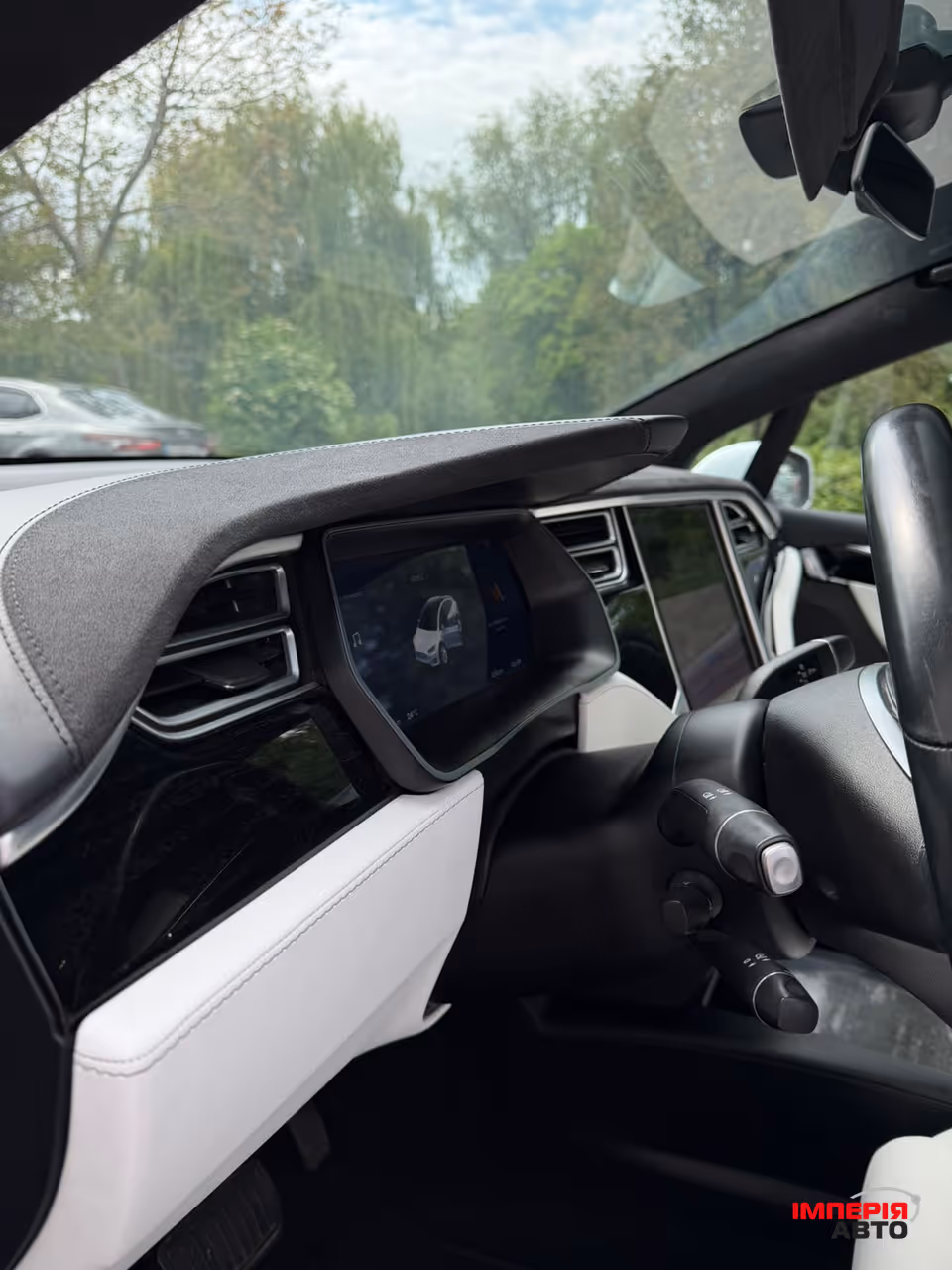 Tesla Model X - фото 4