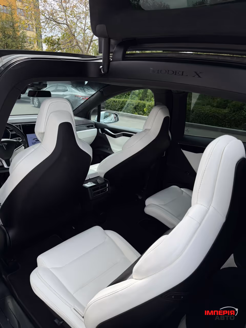 Tesla Model X - фото 7