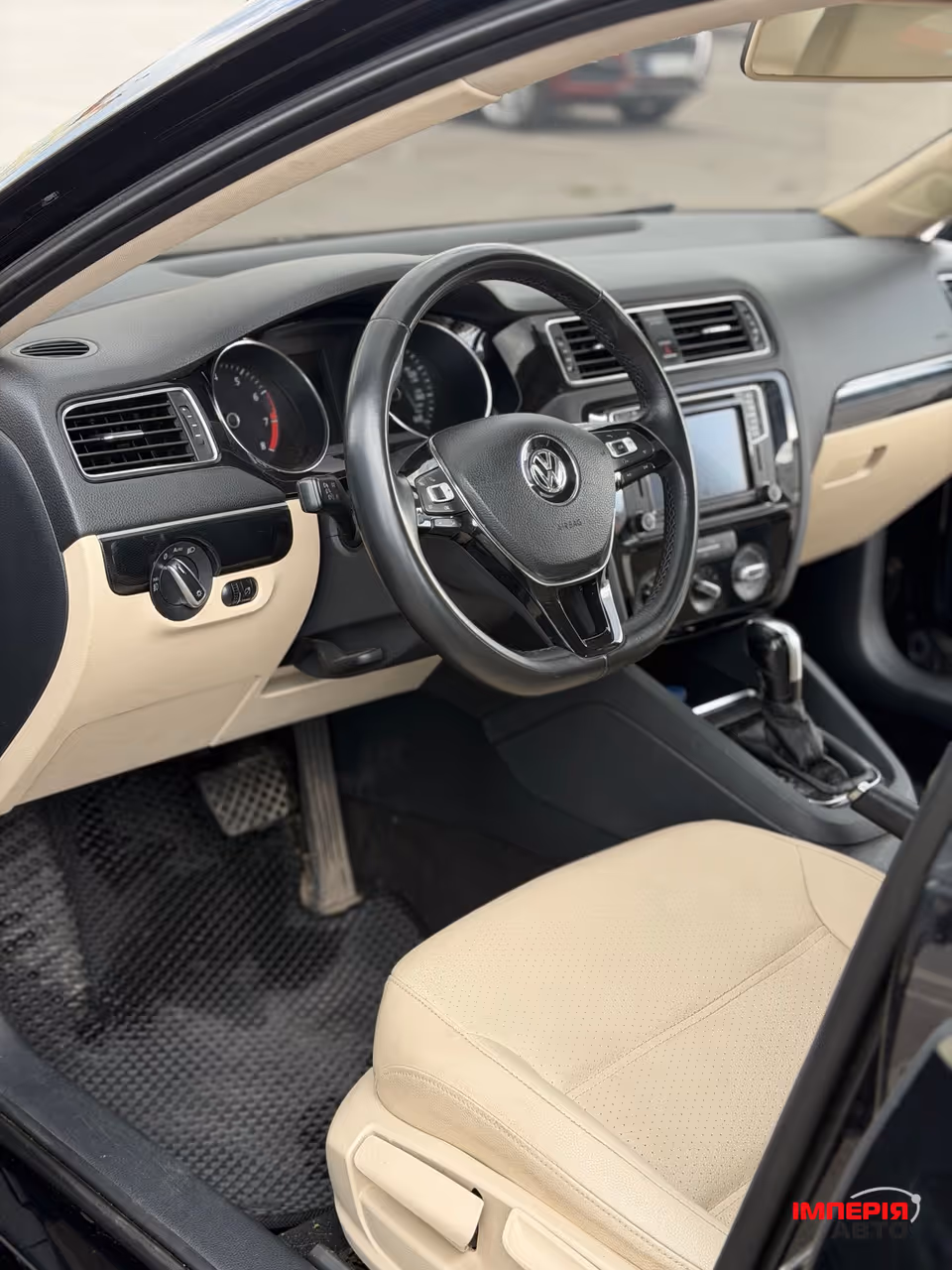 Volkswagen Jetta - фото 13