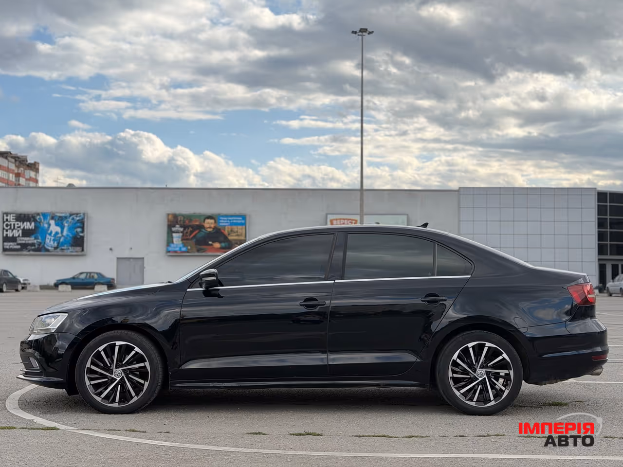 Volkswagen Jetta - фото 8